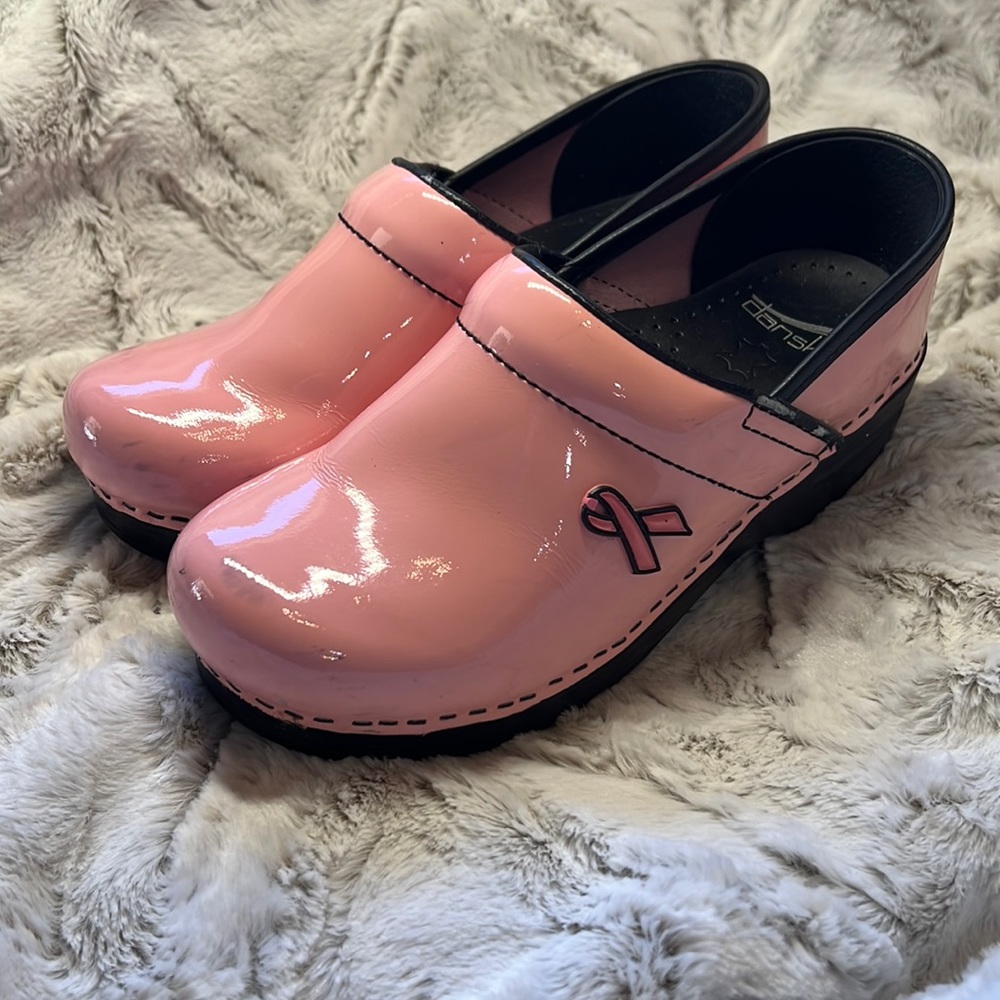 Dansko shoes- Dansko pink Breast Cancer Clogs size 6 (EUR 36)